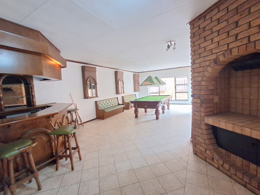 5 Bedroom Property for Sale in Jan Cillierspark Free State